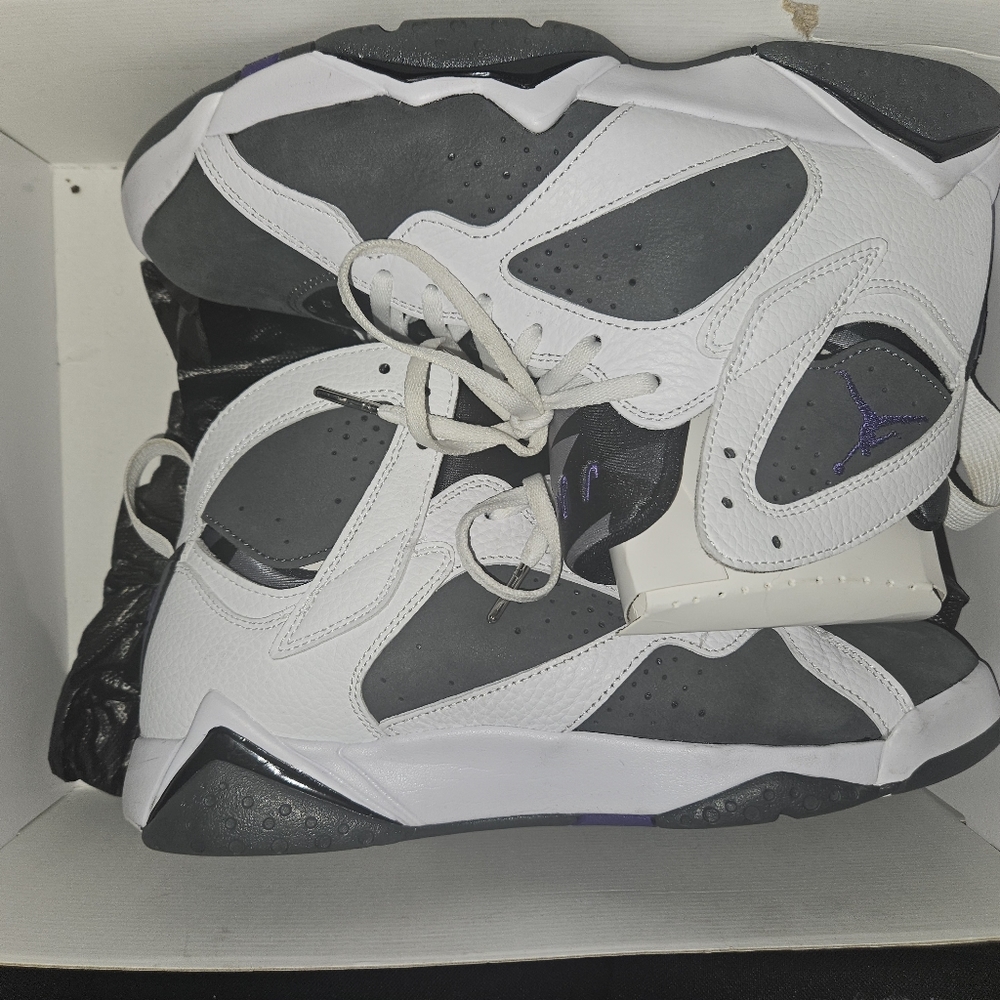 Jordan 7 Flint (2021)